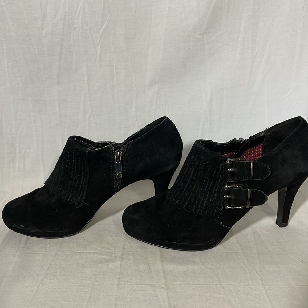 Anne Klein  ankle boot heals - Picture 5 of 10